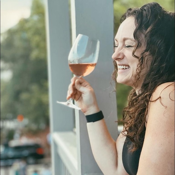 Meet your Posher, Kate - Picture 2 of 7